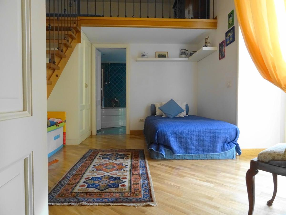 Mezzocannone Holiday House Nápoles Exterior foto